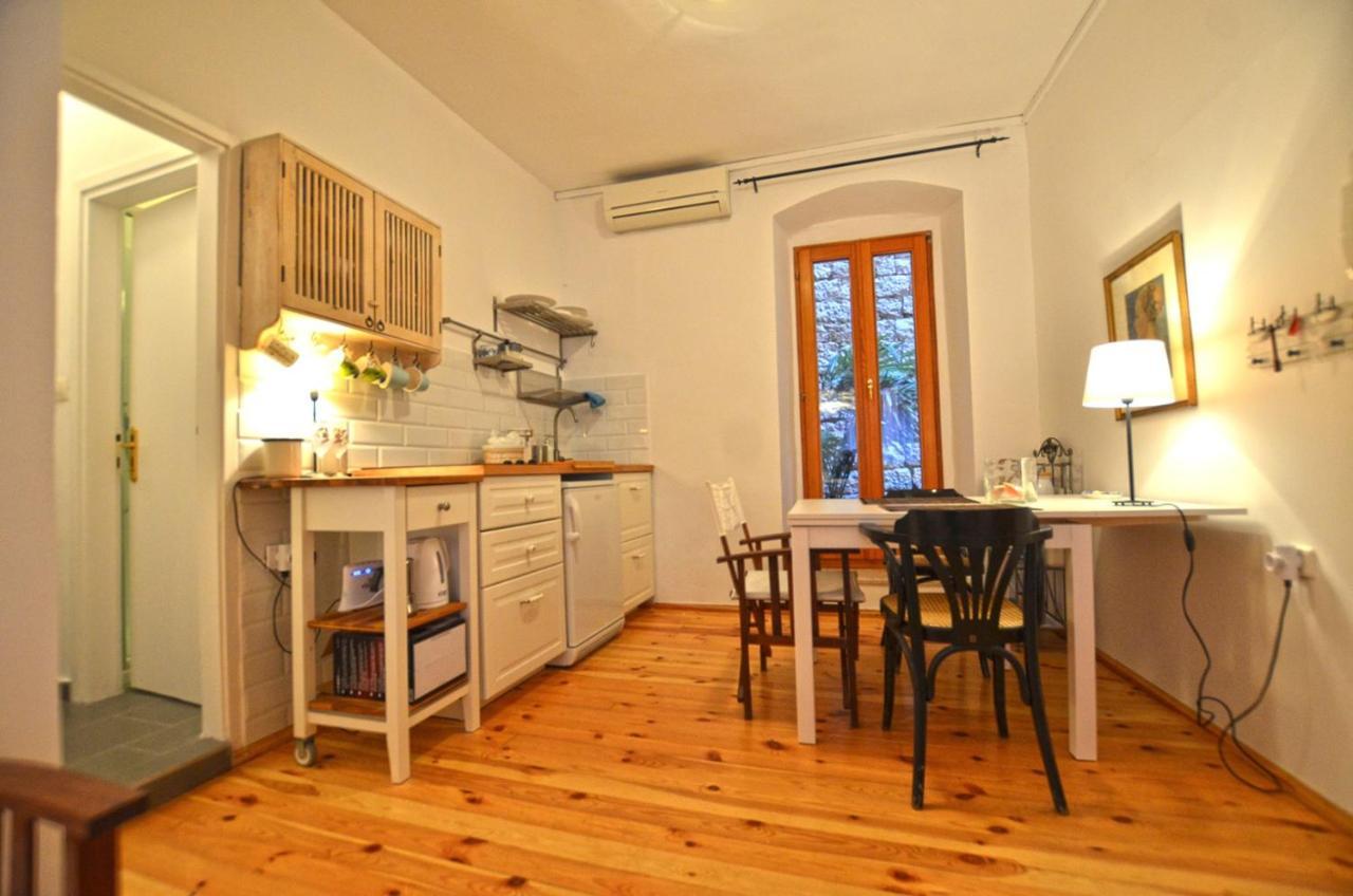 רוביני Leko Old Town Apartment מראה חיצוני תמונה